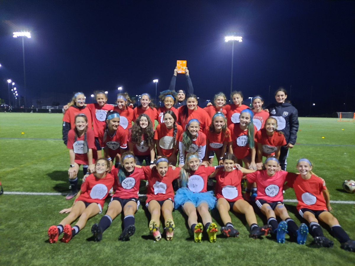 FCDELCO2's tweet photo. All of the things came to #fcdelcocoach @aarontritch βs 08 #ecnlregionalleague training last night. Now we believe him when he says he has a lot of things on his plate. ππ #delcoween #wearethefuture https://t.co/wWEHbVoWa8
