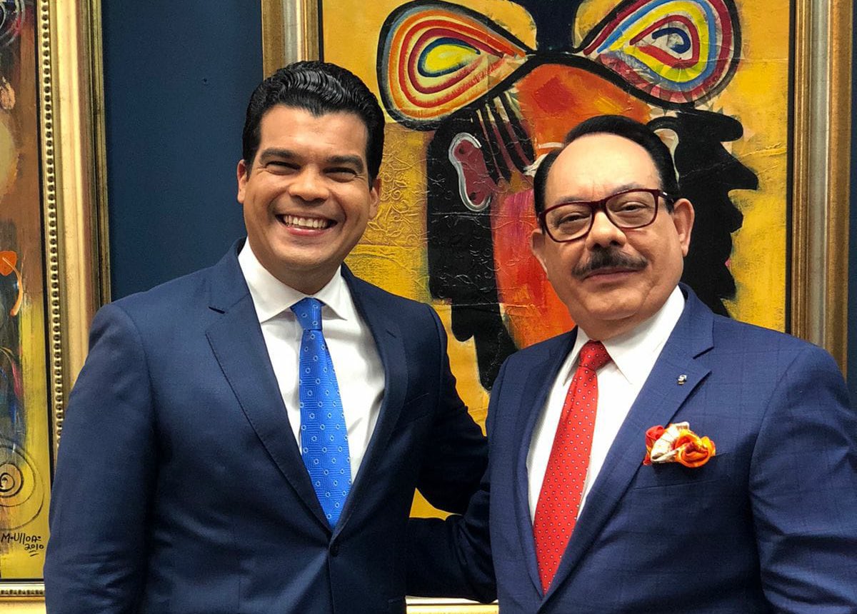 G_GomezJ's tweet photo. El licenciado Wellington Arnaud @warnaudbisono, director ejecutivo de @INAPAGOB será el #primerpersonaje de #Aeromundo el #domingo a las 10am por @ColorVisionC9 donde hace una defensa del #Gobierno del #Presidente @luisabinader. https://t.co/zz1gPNxdYq