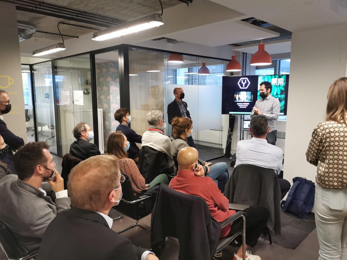 cleantechopenFR's tweet photo. Nous organisions hier un #AfterworkAlumni exceptionnel dans les locaux d'@Ynsect.
Nous étions en compagnie d'@Ant1_Hubert, CEO et Président ainsi que Jean-Gabriel Levon, Vice-président, qui nous partageaient à cette occasion les dernières actualités de l'entreprise. https://t.co/eke708c0TN