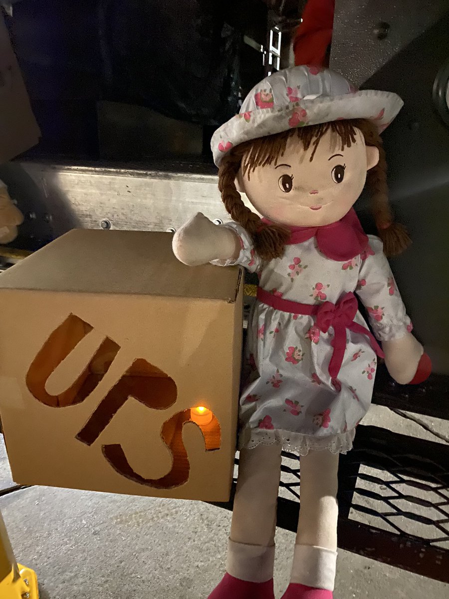 cerritospreload's tweet photo. Happy Halloween from our safety preload family to yours! π€‘πΉπ§ββοΈππ»π @littlesaintnick @MaryMar16651246 #HappyHalloween #Safety #LookBeforeYouStep #HauntedTruck #EnterIfYouDare ππ»π https://t.co/OKDiTeIKja