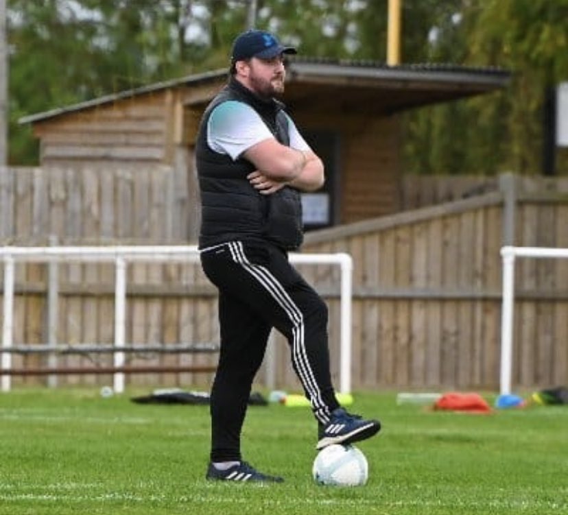 abbeymeadrovers's tweet photo. CLUB ANNOUNCEMENT 

The Club are very pleased to announce that Matt Robinson has been appointed 1st team Manager , Matt is completely new to the club and brings with him bags full of enthusiasm, his first game in charge will be Vs Longlevens Reserves this Saturday 💛💙 https://t.co/EAX9KLtlVq