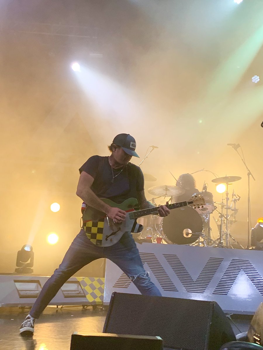 shellldav's tweet image. What an incredible night seeing Angels and Airwaves live in Orlando❤️ I was blown away!Thanks for the great time @AVABandOfficial @tomdelonge this was much needed🙏🏻