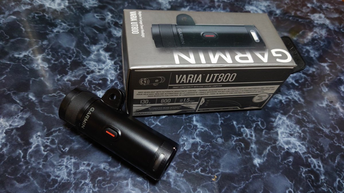 PROSPECQUARTER's tweet photo. ガーミンのライト VARIA UT800を購入しました✨
早速EDGE830サイコンと連携。
走行状況に応じて照射パターンを自動でやってくれるとのこと。
FSA純正マウントを使ってハンドル周りもスッキリ✨
#GARMIN #UT800 https://t.co/IL2jQaXomY
