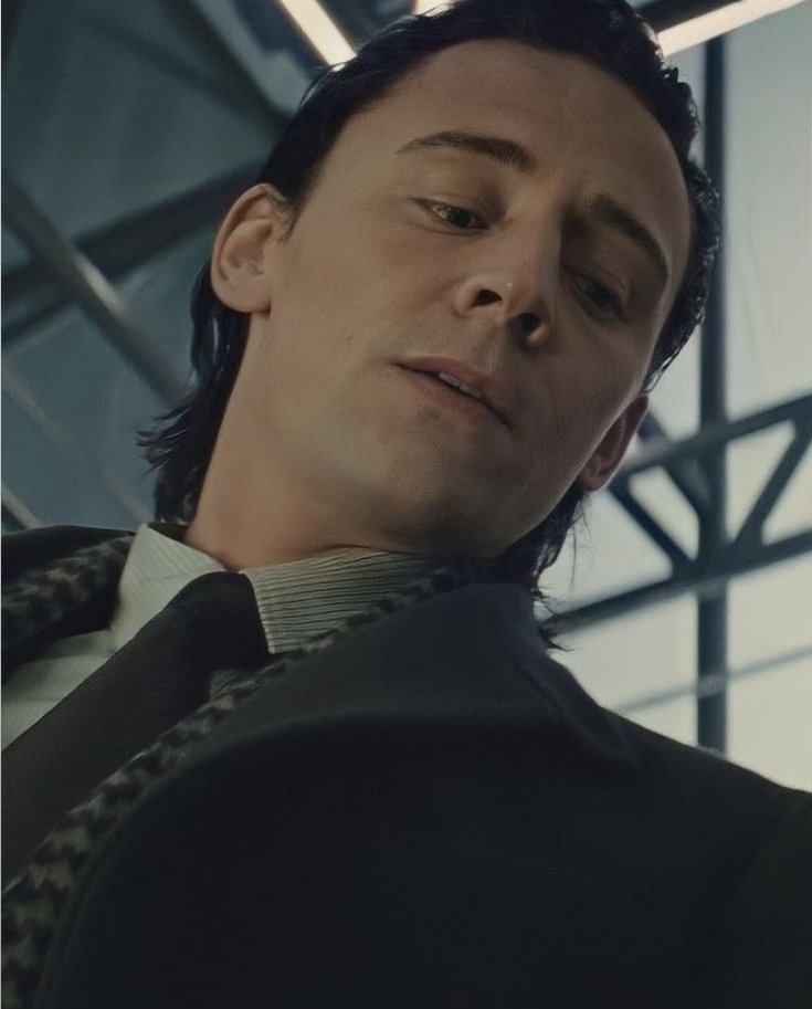 RT @hiddleking: Might be one of my favourite scenes in Thor 1
#TomHiddleston #Loki https://t.co/cGEwmKtQkf