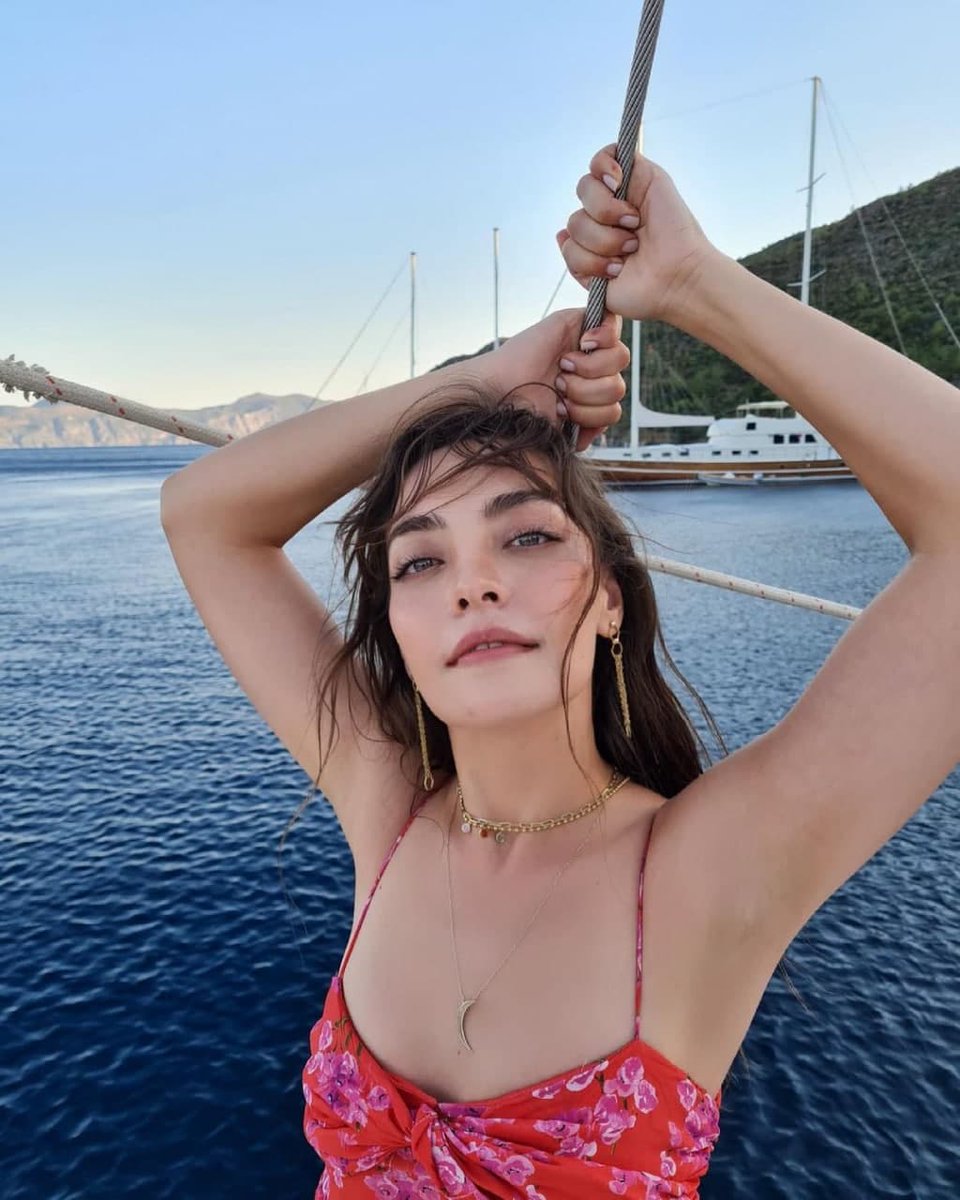 Tuğçe. türkifşaizle. 