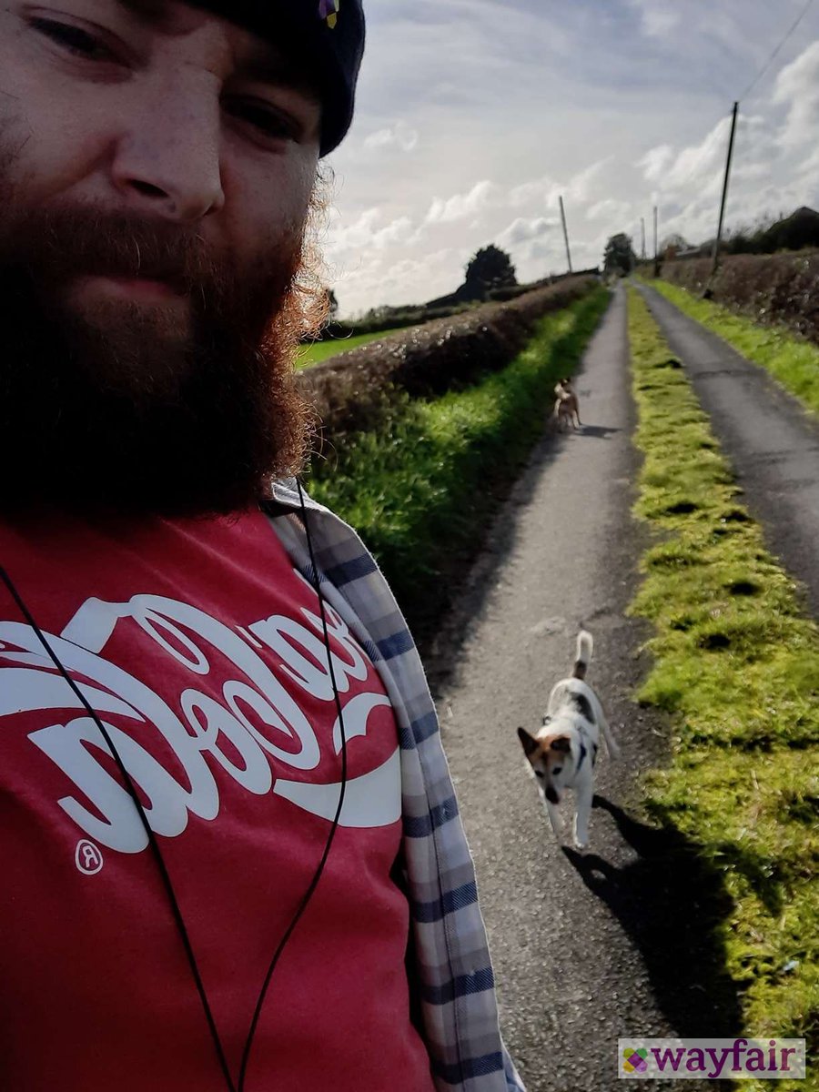 RuneShardGaming's tweet photo. A rare sunny day walk in Irelamd #WayfairEUServicesHalloweenHunt
#wayfairatwork https://t.co/bnuW5Wt6U7