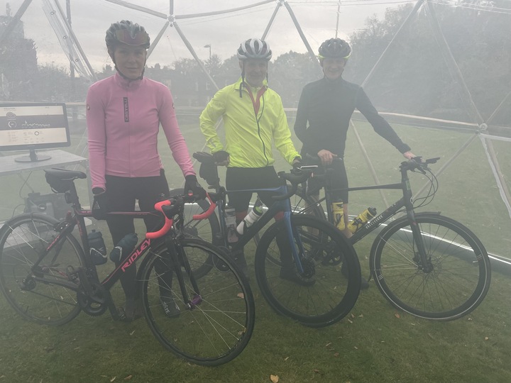 ClimateAccept's tweet photo. Just a visual demonstration of the visible difference between clean and polluted air, courtesy of the #RideForTheirLives and #PollutionDrift .

This air isn't just yours.

What can you do to protect #OurChildrensAir ? https://t.co/13EjngQJhO
