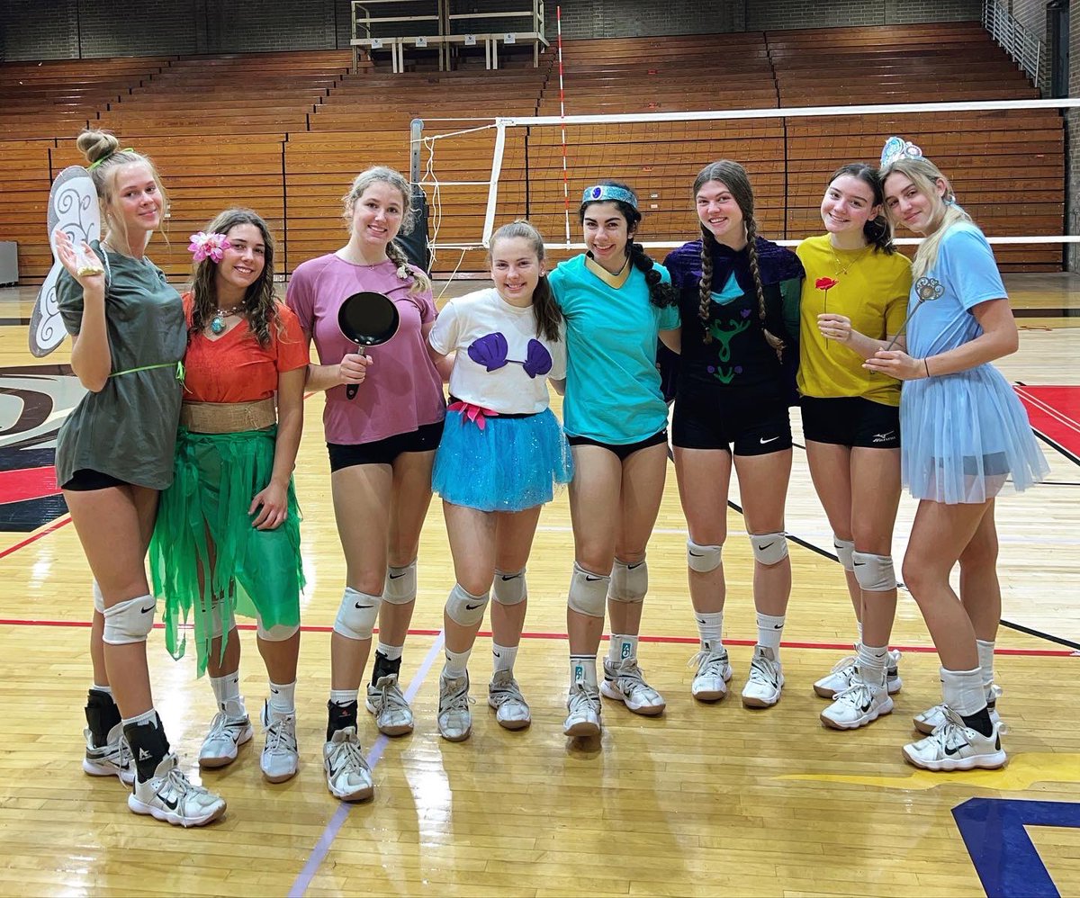 AbbeyWVB's tweet photo. 🎃 Happy Halloween 🎃 
•
From Abbey Women’s Volleyball #RaisetheDead 💀 https://t.co/D7HeDra4aE