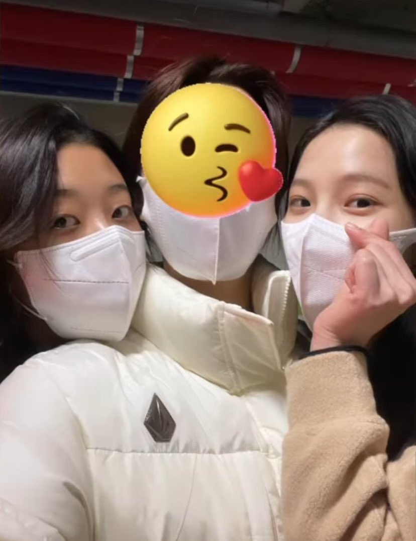 KEP1ERCENTRAL's tweet photo. [INSTA] 211029 — Seunghee of CLC Instagram story update with Yujin

“I’m a fan of Seungyeon and Yujin”

#KEP1ER #케플러 #CHOI_YUJIN @official_kep1er https://t.co/Qbz9pKkUR7