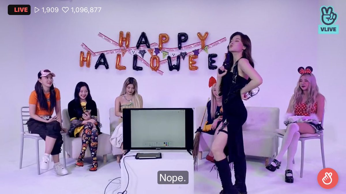 _ShootingStar4's tweet photo. 너무 예쁘네요~
#HALLOWEEN_PARTY_WITH_MMLD #할로윈_모모랜드랑_가보자고 https://t.co/gMsVSU6qLv
