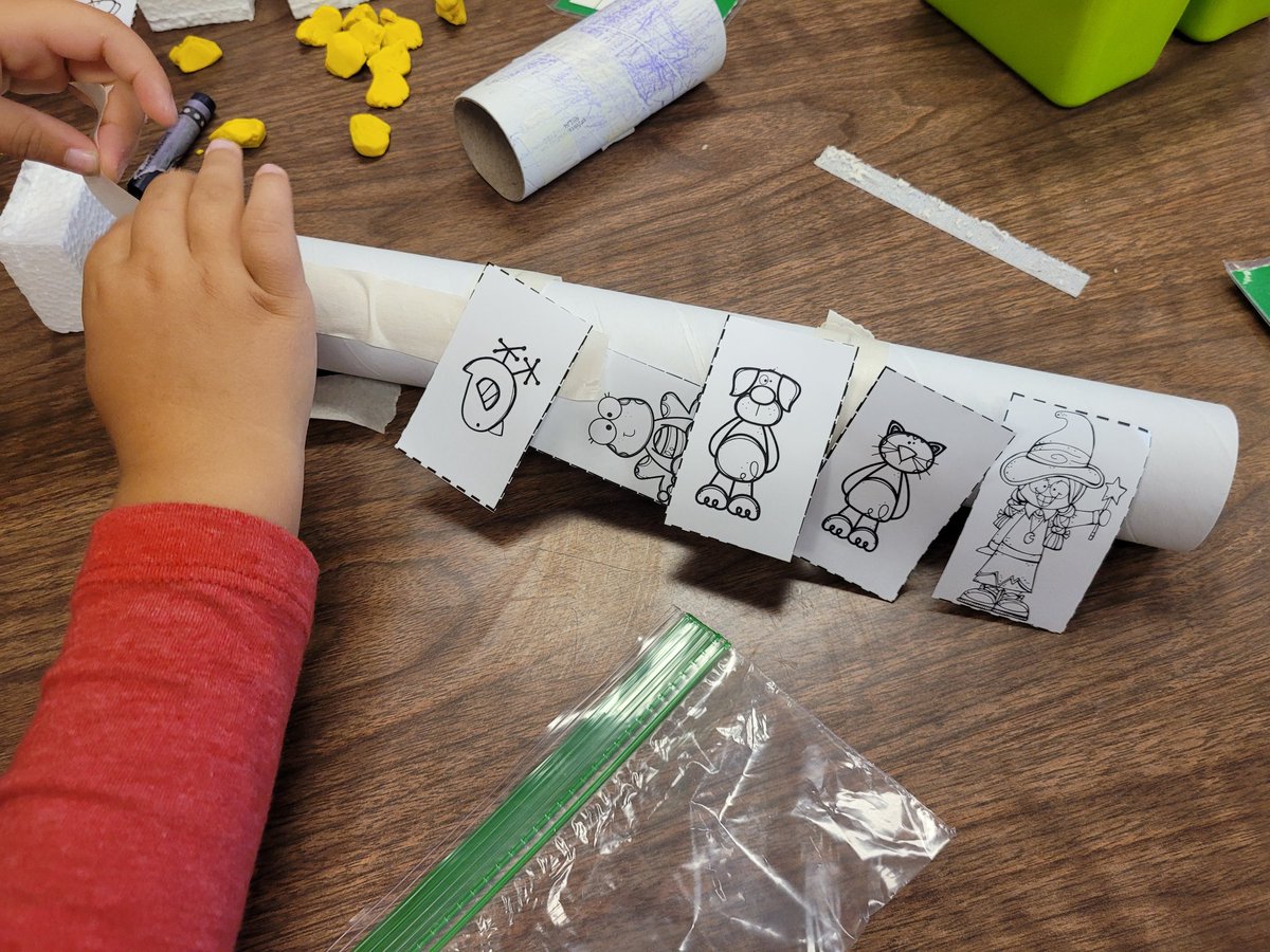 MsSarahPreKCMES's tweet photo. Pre K students used the story Room on the Broom to design their own brooms for the characters to fit on. @TracyThomasCMES @CMESLions @WalfordPreKFCPS #teamCMES #CMESwins https://t.co/6xqW83sLLA