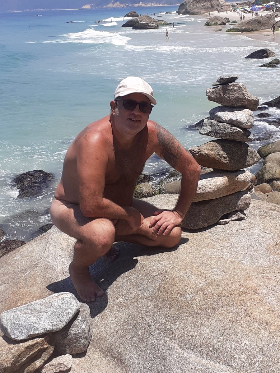PissedFucker's tweet photo. Curtindo o naturismo
#praiadeabrico https://t.co/het5gwA430
