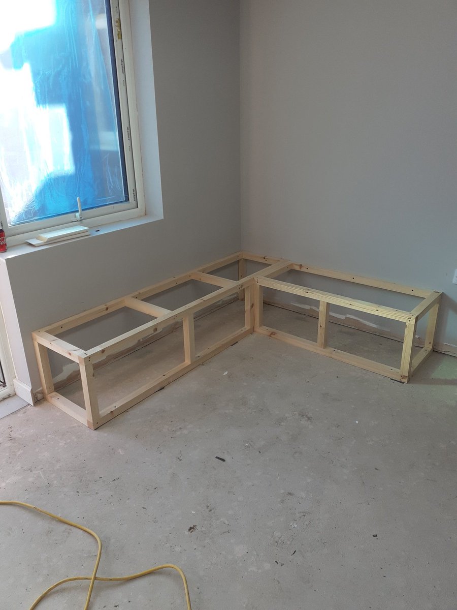 FineCutting's tweet photo. Pub style seating with storage using kitchen decor panels for the kickers and 2 removable soon to be upholstered seats.
#carpenters #joinery  #storage #pubseating #diningroom #Kitchenideas https://t.co/MRMJhBGHUl