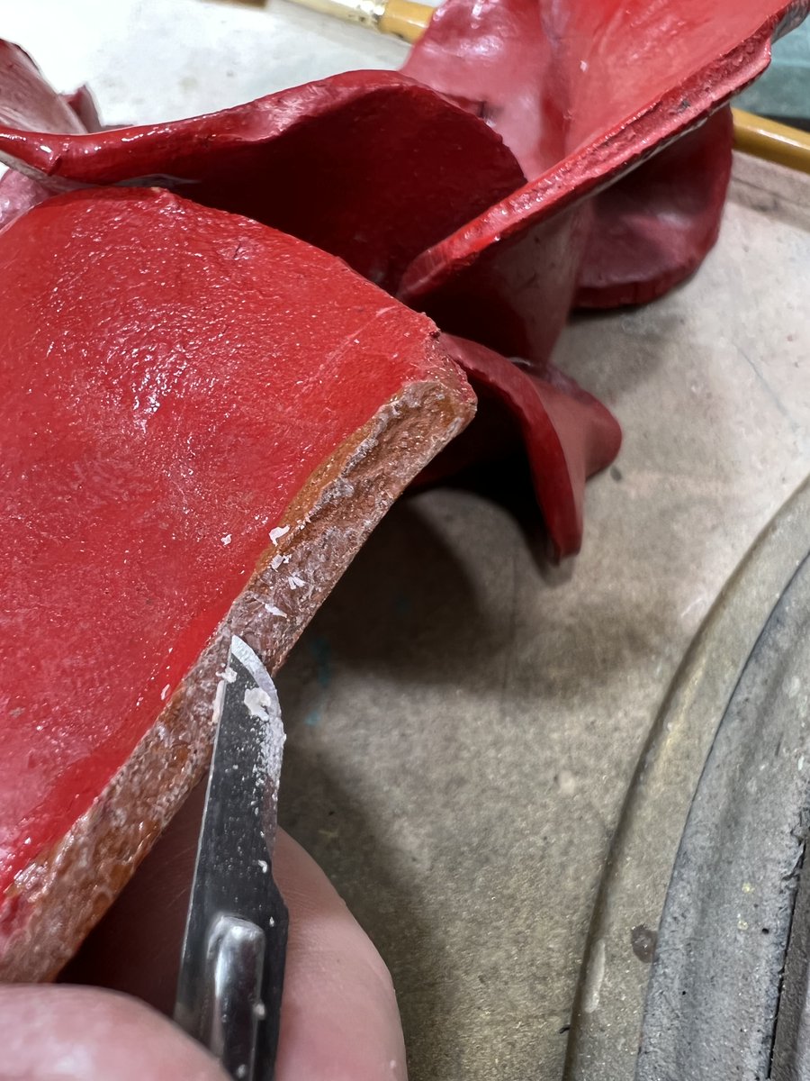 A little cost saving tip with the #TowerofLondon Poppies.
Please don't ever try to superglue them, the only way to remove the superglue is by hand; so it will cost a lot more in the end should you decide to get them professionally restored at a later date. #Poppy