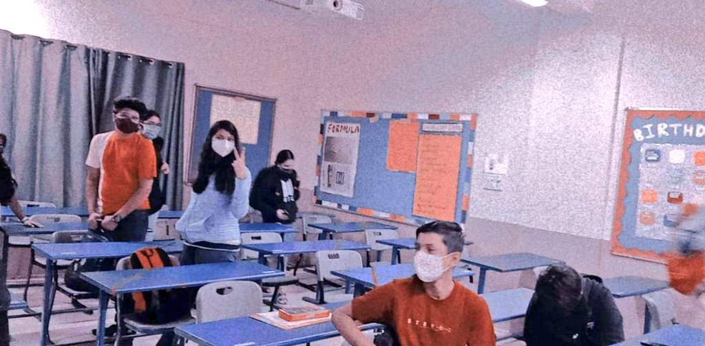 1997shravya's tweet photo. Ik we'll be on our holidays just for a week or so, bt it was very overwhelming to sit in the class after TWO YEARS 🥺
#illmissyoumyschool #missufrnds #alreadymissing https://t.co/LQibx9u5Wy
