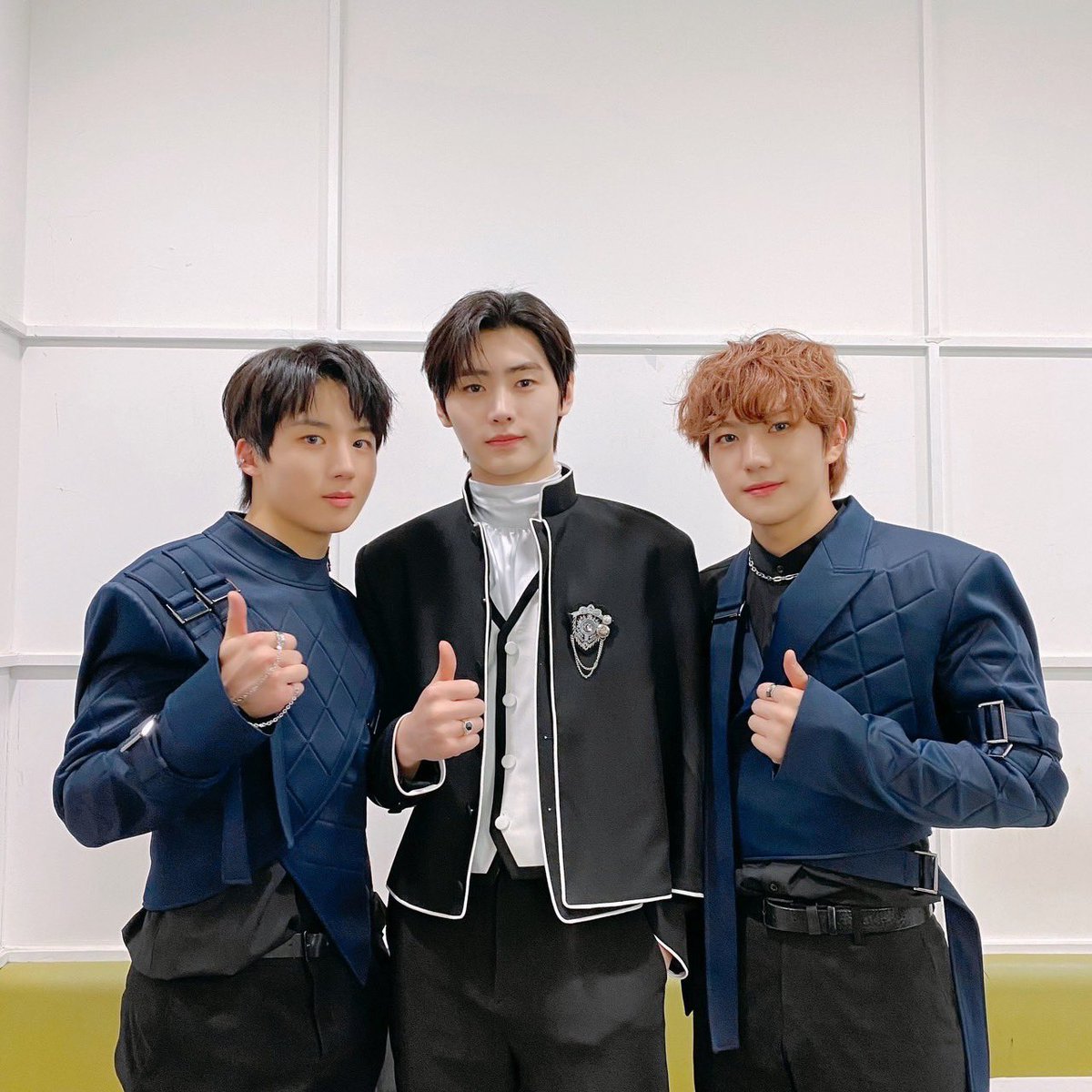 Bini_cola's tweet photo. Este día quedra marcado siempre en el corazón de Eggies😭🥺🤍 Jamas olvidaremos el día en que vimos a nuestros niños juntos después de un año😭🤍

@JUSTB_twt @ENHYPEN_members https://t.co/r9JGfQUVfF