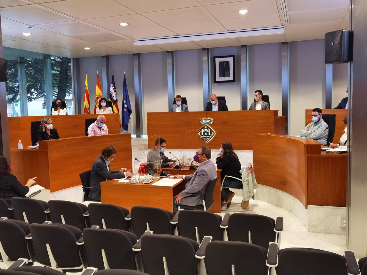 Consell_Eivissa's tweet photo. El Consell d'Eivissa regularitza el complement per a compensar la insularitat als treballadors https://t.co/HNMQQVkmPR https://t.co/mjo7RQTaxD