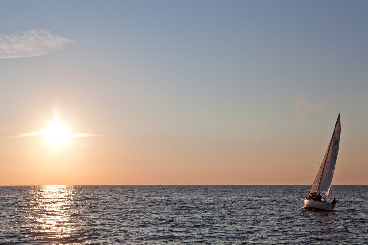 AmbasciatoreSE's tweet photo. 🇸🇪 sbarca a Bari con innovativi pannelli fotovoltaici a film sottile!🇮🇹 concede alla società 🇸🇪 Midsummer un sostegno di 38 milioni tra fondi a fondo perduto e prestiti per avviare su larga scala la produzione di celle solari e moduli fotovoltaici flessibili a film sottile. 🤝 https://t.co/0T4nAZWtTr