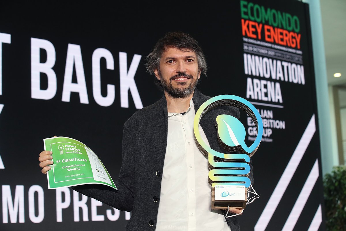 steptechpark's tweet photo. Congratulazioni a WINDCITY per aver vinto la 1^ edizione del Premio Startup per il clima! 🏆
Un ringraziamento speciale a tutta la giuria e agli amici di @ItalyforClimate e @Ecomondo. Appuntamento al prossimo anno! https://t.co/TNXKe6zp3A