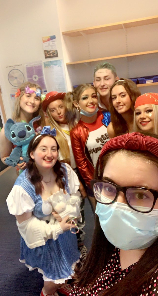 _GAMS_'s tweet photo. Some of our fab #HPOL & #AHMOD class ๐ป๐๐ป #HappyHalloween https://t.co/E0N0gu9iYn
