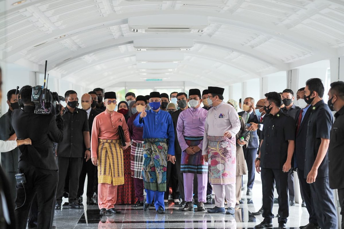 AnnuarMusa's tweet photo. Banyak perkara yang diumumkan dalam Bajet 2022 bagi membela semua lapisan masyarakat #KeluargaMalaysia. Kami di KKMM amat gembira apabila perhatian yang sewajarnya diberikan khususnya buat industri kreatif, capaian internet dan ekonomi digital bagi memacu pembaharuan di Malaysia. https://t.co/nufIBhpeaK