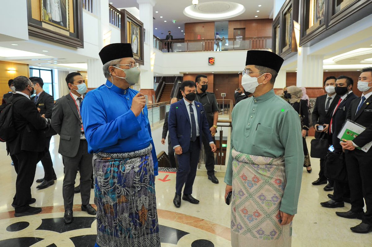 AnnuarMusa's tweet photo. Banyak perkara yang diumumkan dalam Bajet 2022 bagi membela semua lapisan masyarakat #KeluargaMalaysia. Kami di KKMM amat gembira apabila perhatian yang sewajarnya diberikan khususnya buat industri kreatif, capaian internet dan ekonomi digital bagi memacu pembaharuan di Malaysia. https://t.co/nufIBhpeaK