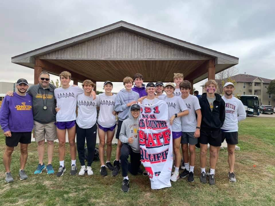 JCSD_XCountry's tweet photo. It's State Meet Day!!! Your Dragons will compete at 11:15 AM at Lakeside Golf Course, Ft. Dodge. https://t.co/gIqDUandMI