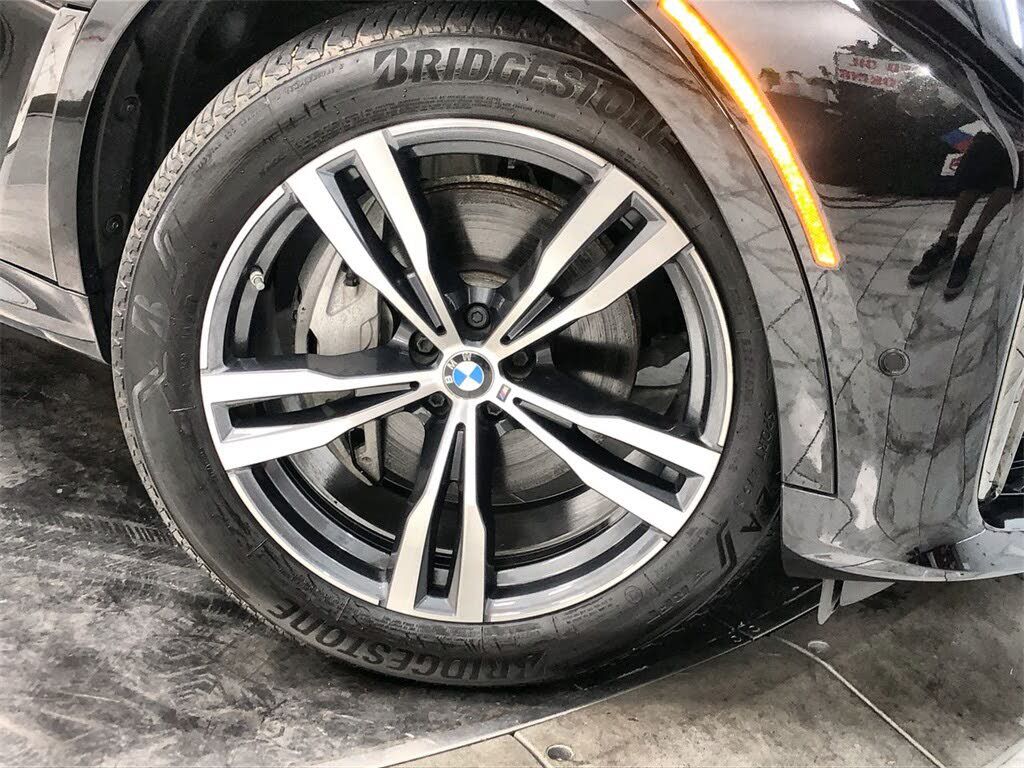 PrestigeAutoIn1's tweet photo. Vivez le Moment de la BMW avec Prestige Auto 
ROULEZ En TOUTE ÉLÉGANCE
Marque : BMW
Model : X7
Stock : 2019- 2022
Sur commande
Plus de détails: https://t.co/5f34jXPPXI
#automobile #senegal #bmw #X7 #kebetu https://t.co/xPWaTpXXnf