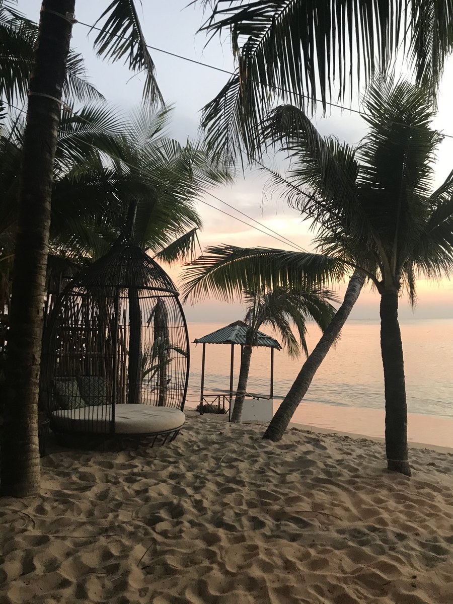 coconut_madam's tweet photo. フーコック島の夕暮れ。
ベストシーズンは12月~3月
ベトナム🇻🇳
人気の観光地
日本から近い海外
おすすめのリゾート地です。
【サリンダ リゾート フーコック アイランド】Salinda Resort Pho Quốc
#過去旅を振り返る
#ベトナム #フーコック島 #旅行 #旅 #PhoQuoc https://t.co/ElUMdcQmP7