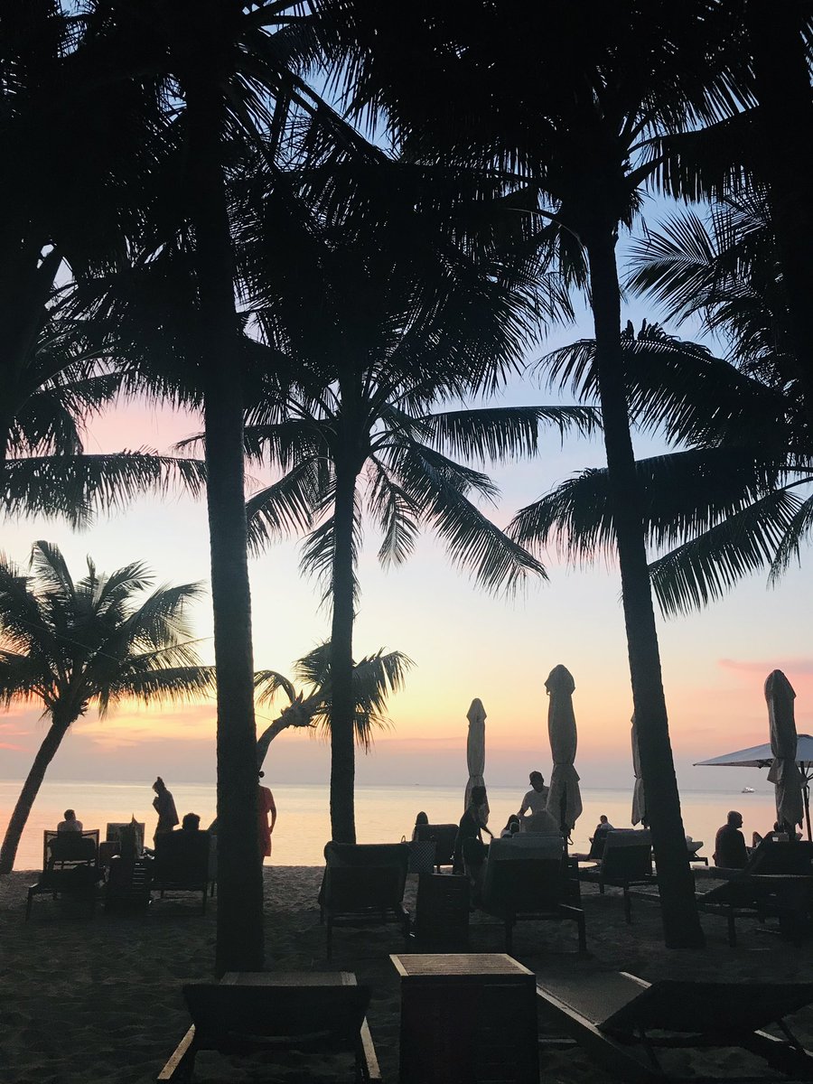 coconut_madam's tweet photo. フーコック島の夕暮れ。
ベストシーズンは12月~3月
ベトナム🇻🇳
人気の観光地
日本から近い海外
おすすめのリゾート地です。
【サリンダ リゾート フーコック アイランド】Salinda Resort Pho Quốc
#過去旅を振り返る
#ベトナム #フーコック島 #旅行 #旅 #PhoQuoc https://t.co/ElUMdcQmP7