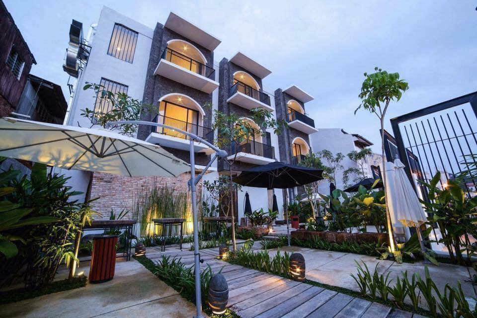 lokalisstay's tweet photo. Hotel yang cantik dekat Melaka. Style ala-ala Middle Eastern. Interior dalaman hotelpun cantik dan cozy je. Rate diorang dari RM130/night. Termasuk sarapan tau. 😍

Kalau ada plan ke Melaka tu, boleh try stay sini sehari dua. 😊

🚏1825 Gallery Hotel, Melaka https://t.co/ikvIyMfWUY