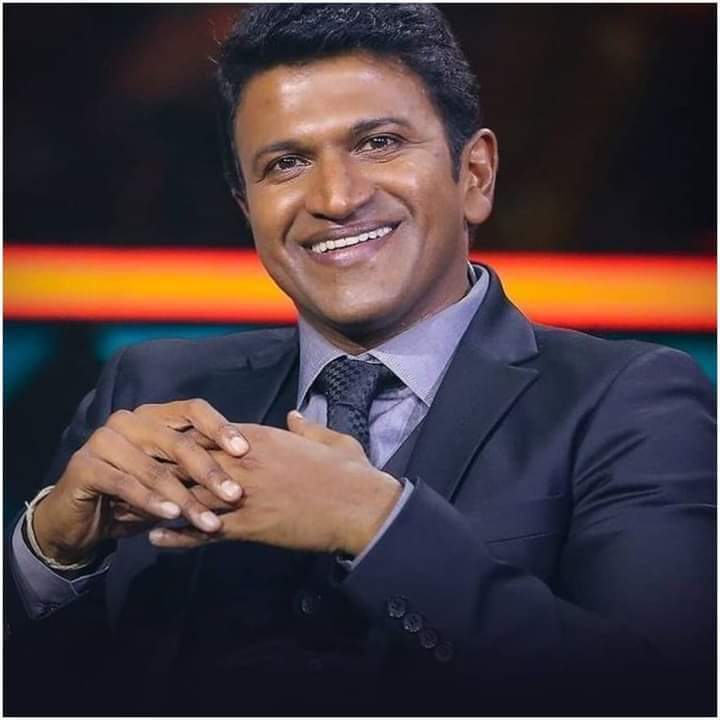 Actor_Dileep's tweet photo. Shocking and heartbreaking to know that puneeth rajkumar is no more. A great human being... . gone too early my friend.  A huge loss for indian cinema ..my deepest condolences  to puneeths family and loved ones  .. rest in peace 🌹🌹🙏🙏 https://t.co/i4Kq7ODxGi