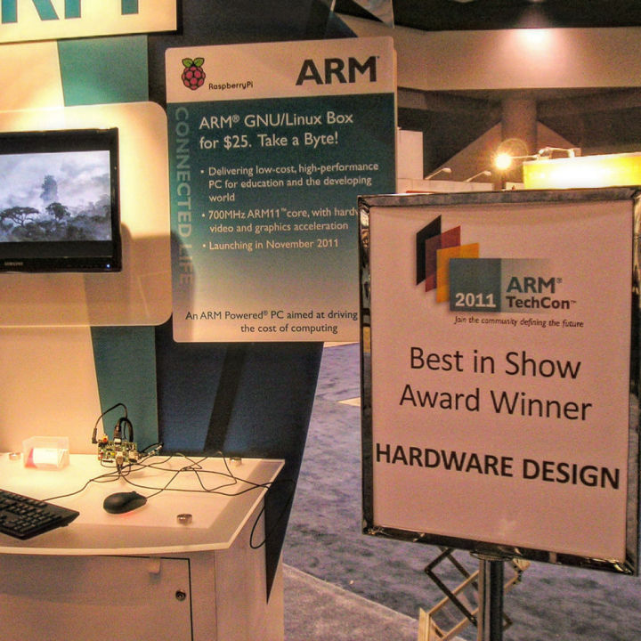 acorn_computers's tweet image. #RaspberryPi&apos;s Angloamerican launch, ten years ago today. At the RISC OS London Show, mounted on an award plinth won at the #ARMtechcon in #SantaClara, the previous day.
.
Happy #anniversary @RaspberryPi
.
#Acorn @ARM @ThePiMag @ROUGOL @EbenUpton @RISCOSDevLtd