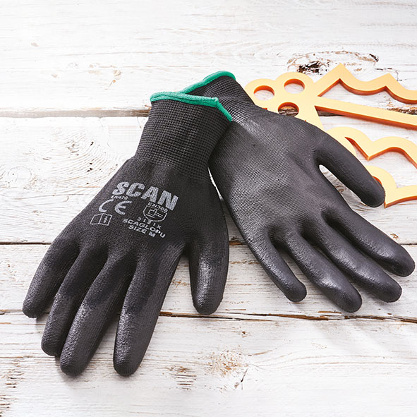 Real_Deals4You's tweet photo. Providing a high level of #dexterity and protection, the @ScanSafety Black #PUCoated #Gloves have a seamless knitted wrist and a durable 12g polyester lining - with the palm and fingers dipped into a #polyurethane coating! 🧤 https://t.co/HGCBzJtzvu #Trade #Builders https://t.co/08OkTeKgjI