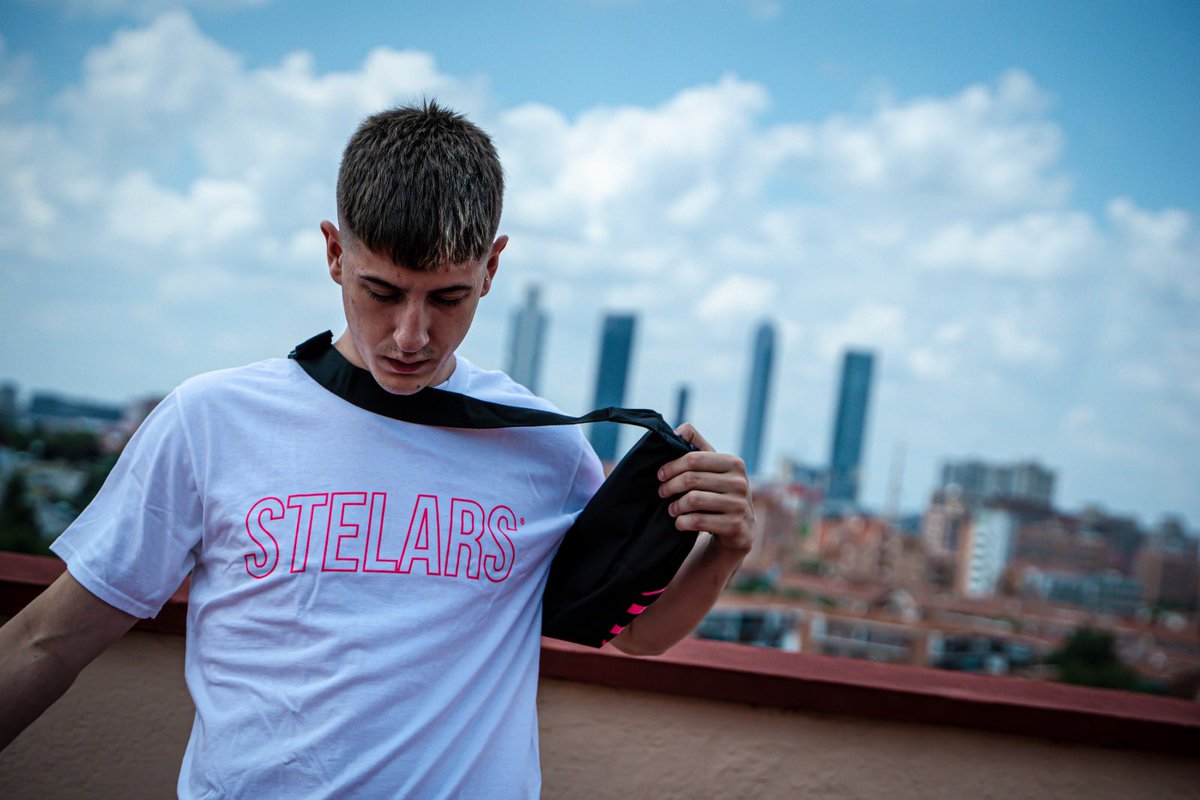 Ya mismo llegan novedades mientras tanto chekea ultimas unidades en stelars.es