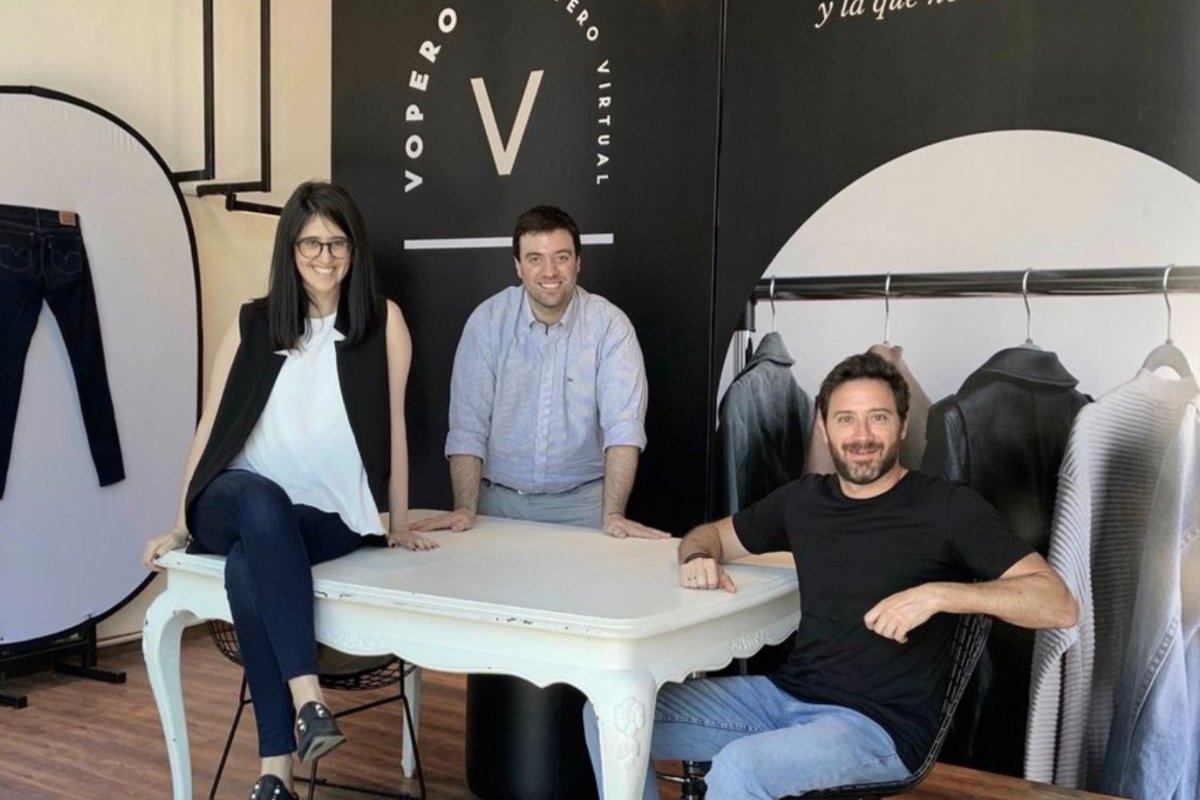 💰#Inversiones

🇺🇾La startup uruguaya @voperoapp recibe 7,5M$ en una ronda de inversión 

🖊️ @GrupoAXO 
🖊️Jaguar Ventures
🖊️Luxor Capital
🖊️ @MRaga_Depop 

⬇️ Más info
elreferente.es/america/invers…
