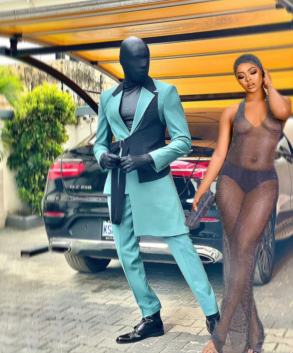 _Melissa_001's tweet photo. Ladies and Gentlemen..THEM😍❤️The ultimate show stoppers! Face,Body &amp; Dressing 🔥✅ Liquorose xEmmanuel #BoldLikeLiquorose #EmmaRose https://t.co/4Zk3wcSEWl