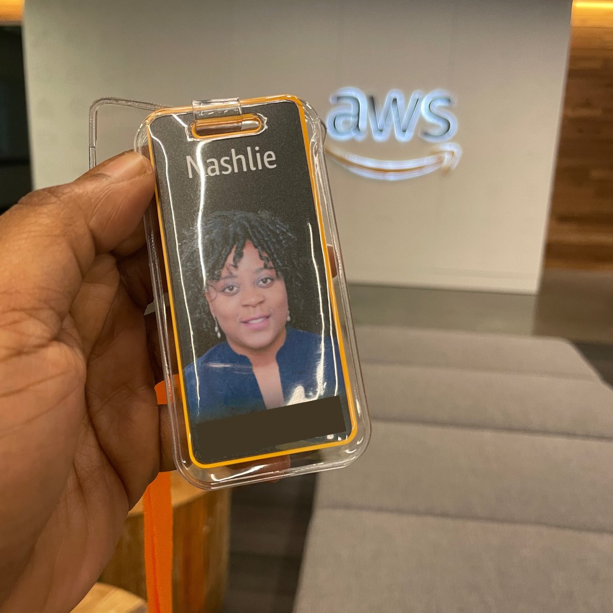phenomenashlie's tweet photo. Today I got my 5-year work anniversary badge at Amazon!πThis all started when 5 yrs ago, the #Partpic team was acquired. Though I never expected to end up here, I believe things happen for a reason. The hardwork IS paying off. What a journey! Still #day1 @awscloud @AmazonScience https://t.co/eoEhea0FMy