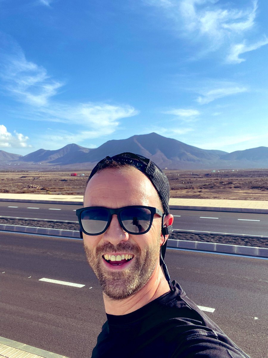 Lanzarote providing the perfect training ground (for someone who’s fit) - heat, hills and head wind!

5K out and back to the marina today

#holidayrun #run #running #ukrunchat #justdoyou