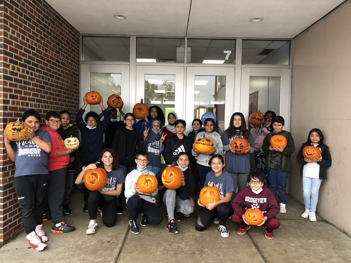 Tons of creativity displayed during pumpkin fest. Even “tricked” them into doing some science and math! #d109pride #bvpride #inthemixinrm26