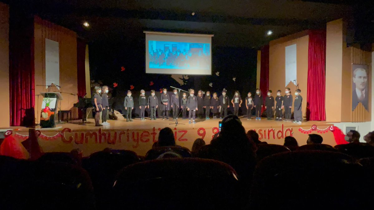 CekmekoyI's tweet photo. #KıymetiniBiliriz 🇹🇷.           İTÜ ETA Vakfı Doğa Koleji Çekmeköy Kampüsü olarak 29 Ekim Cumhuriyet Bayramımızı coşkuyla kutladık. Yaşasın Cumhuriyet🇹🇷 @peliNBym @Sunakara_1 @DogaOkullari @sinan_gurkan https://t.co/hheGb4Xjco