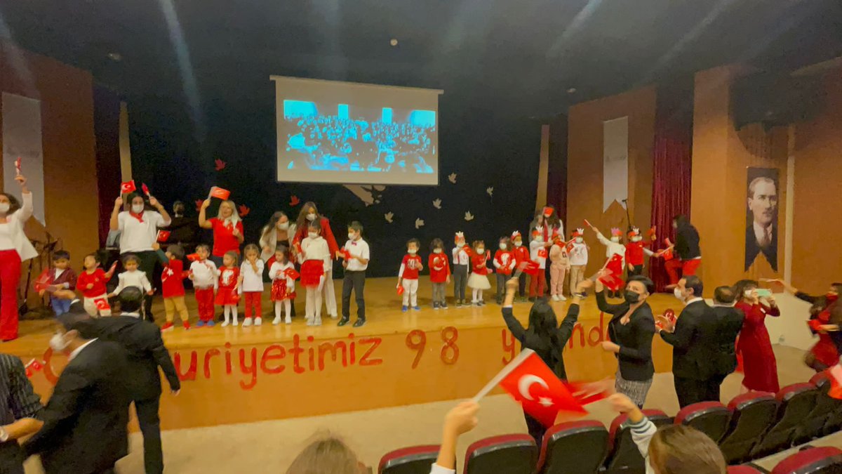 CekmekoyI's tweet photo. #KıymetiniBiliriz 🇹🇷.           İTÜ ETA Vakfı Doğa Koleji Çekmeköy Kampüsü olarak 29 Ekim Cumhuriyet Bayramımızı coşkuyla kutladık. Yaşasın Cumhuriyet🇹🇷 @peliNBym @Sunakara_1 @DogaOkullari @sinan_gurkan https://t.co/hheGb4Xjco