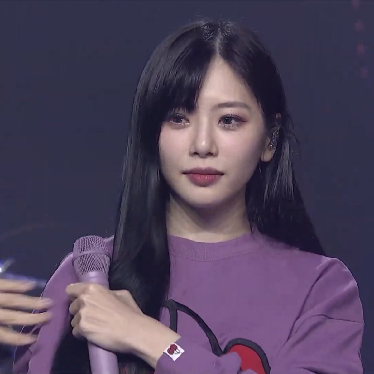 🐰✨ #띠유 tweet media