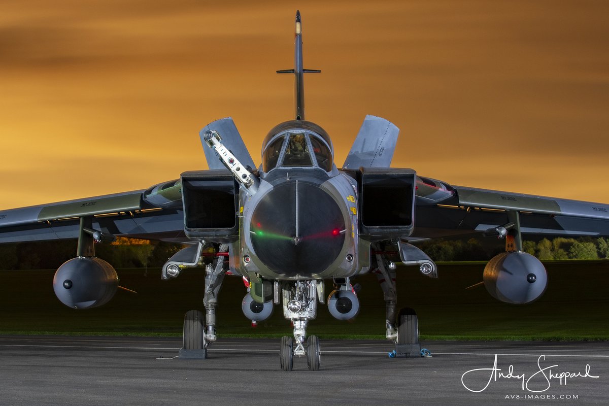 scottishsnapper's tweet photo. What a great night @RAF_Cosford with @thresholdaero - Star of the night, was arguably this pristine Tornado Gr1 - #ZA320 in both 27 and 17 Squadron Markings. #RAFCOSFORD #NIGHTSHOOT #TORNADOGR1 #TONKA #MIGHTYFIN #THRESHOLDAERO #ROYALAIRFORCE #RAF https://t.co/rrJ7FyzGkq https://t.co/v1aalWlhIA