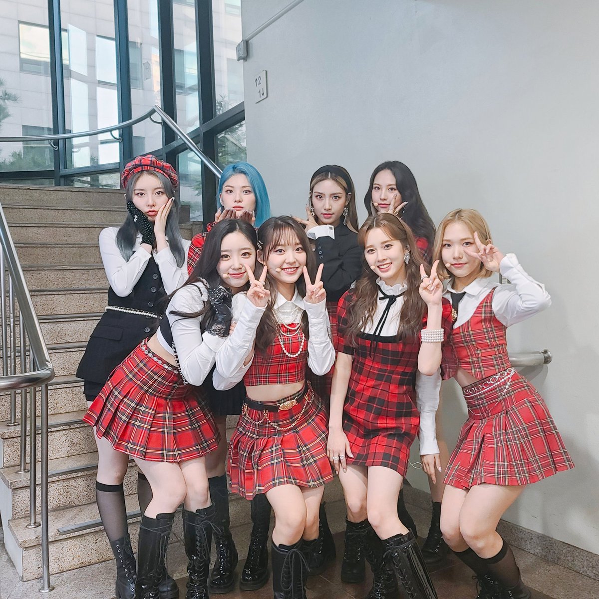 lightsumpic's tweet photo. ot8 <3 

#LIGHTSUM #라잇썸 https://t.co/4thvhdc9UJ
