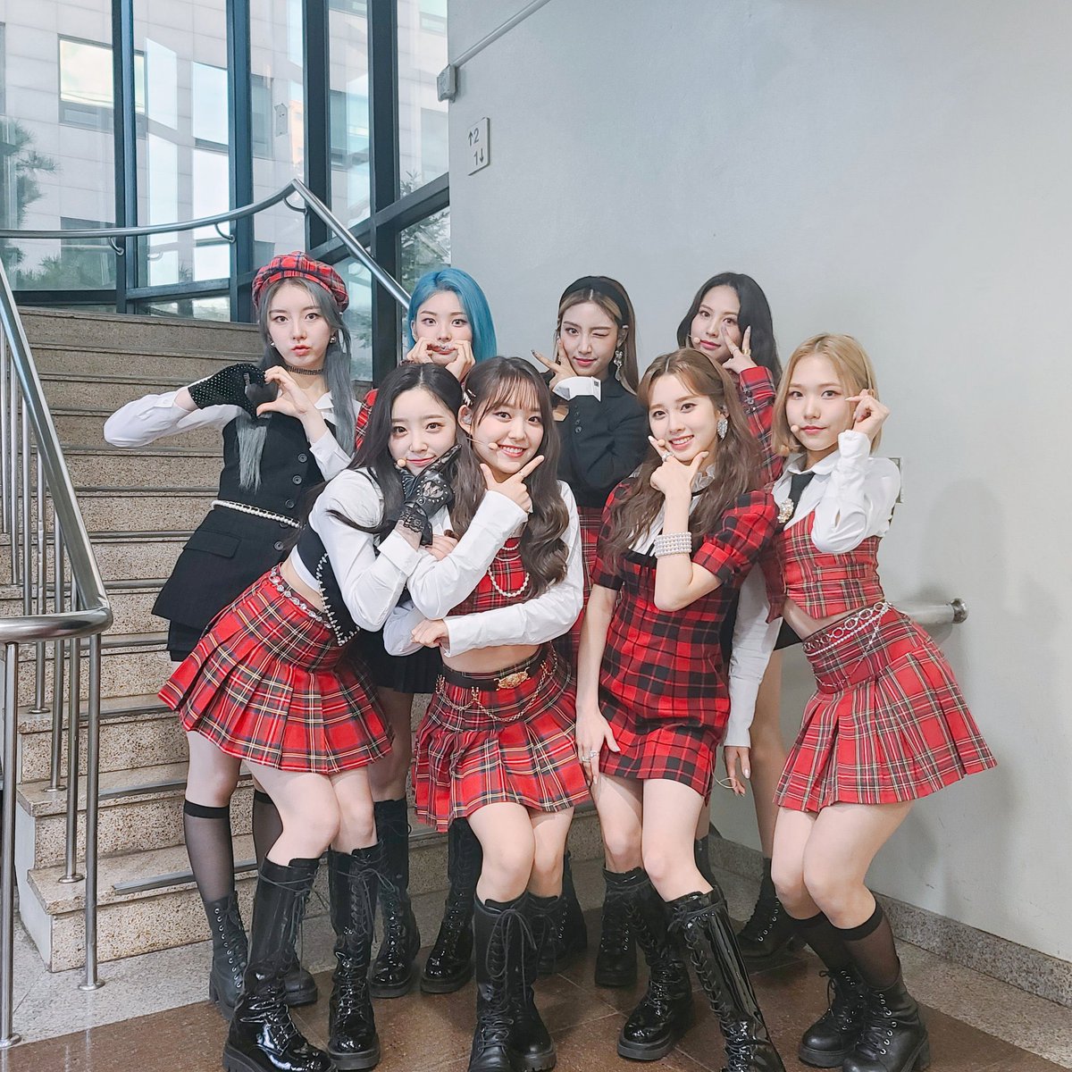 lightsumpic's tweet photo. ot8 <3 

#LIGHTSUM #라잇썸 https://t.co/4thvhdc9UJ
