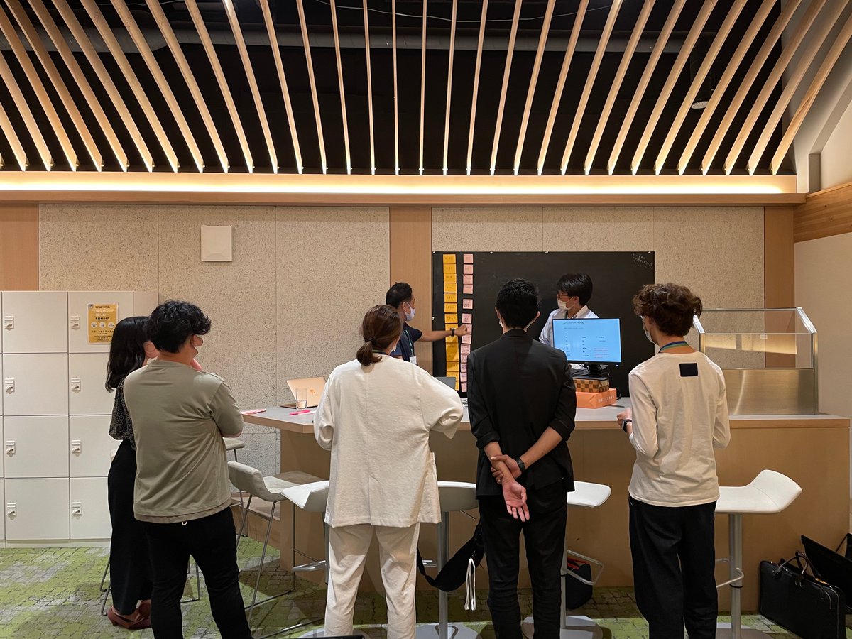 onthe_umeda's tweet photo. こんばんは🌙
ブランドの起点は「らしさ」から〜ブランディングワークショップ（自分らしさ構築編）
いよいよ明日(10/30)、14:00~16:00開催です😊
お席も埋まってきております！
お申し込がお済みでない方はお早めに！
※写真は前回の様子です✨
https://t.co/FWKDNW4Aqa https://t.co/ANUwOeQBRx