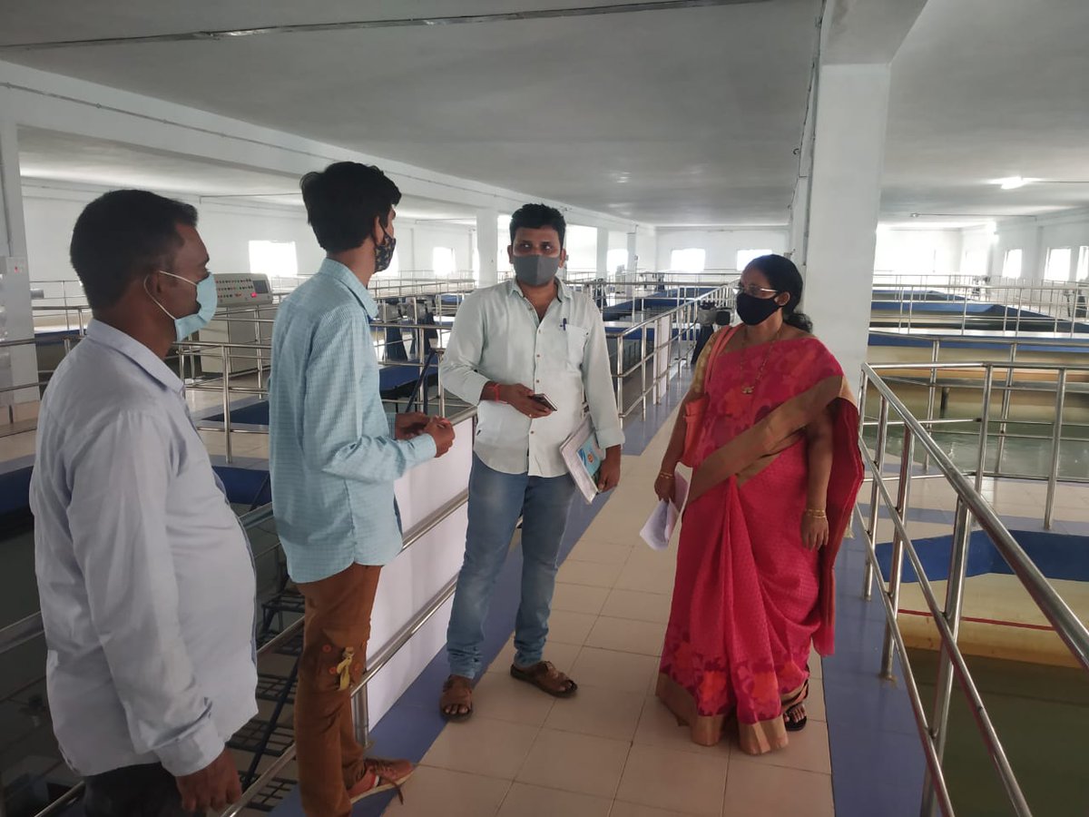 mb_telangana's tweet photo. Our Women #MissionBhagiratha Engineers are in duty to provide water supply, Smt. C.Nalini EE #Bhadradri #Kothagudem inspecting 145 MLD WTP #Thogudem &amp; Pump station #4incline and https://t.co/d6iFvONIcQ.Padmalatha EE #Shadnagar at 48 MLD #Kammadanam @SmitaSabharwal @DayakarRao2019 https://t.co/ne6ntIh4SZ