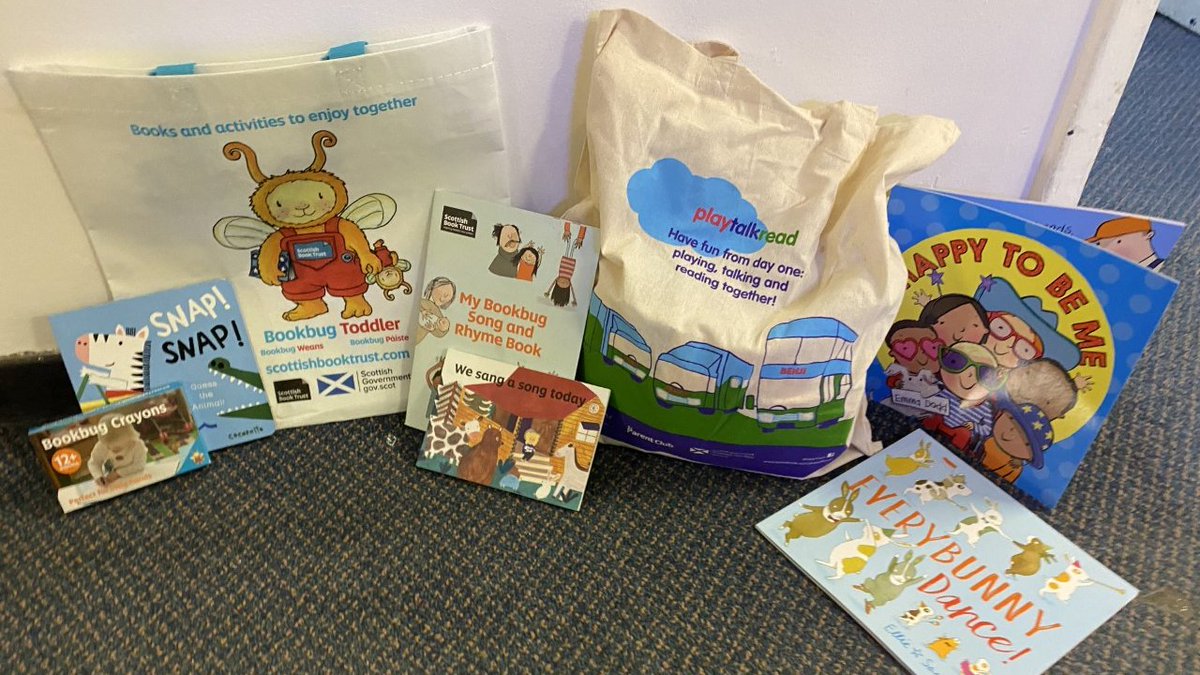 HawthornFlc's tweet photo. A huge thank you to the PlayTalkRead Bus team who handed in some lovely bags for our families at Hawthorn.The PlayTalkRead bus was situated in our car park this week offering fun sessions for families from the local community to take part in. #communitylearning #literacy #bookbug https://t.co/T8WArAREBp