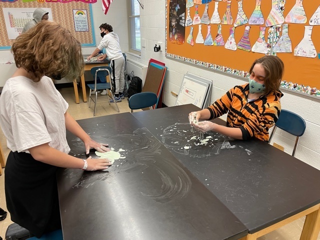 vbps_mcbride's tweet photo. Ms. Barrons' students loved making slime for Halloween! https://t.co/ihlzlQnU0q